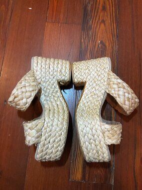 Castañer 1927 Raffia Wedge Platform Slide Sandals. Castaner